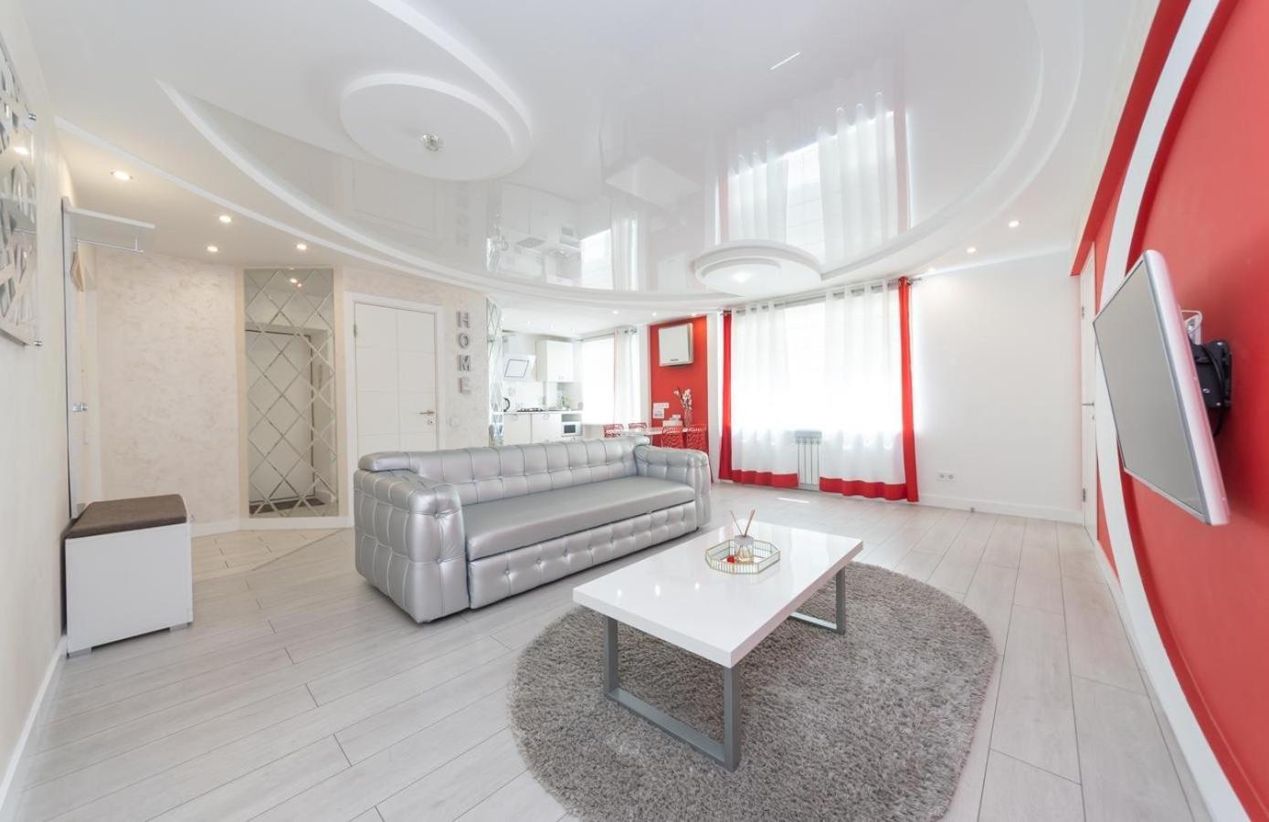 شقة Flat24 On Lesi Ukrainki 3 كييف المظهر الخارجي الصورة