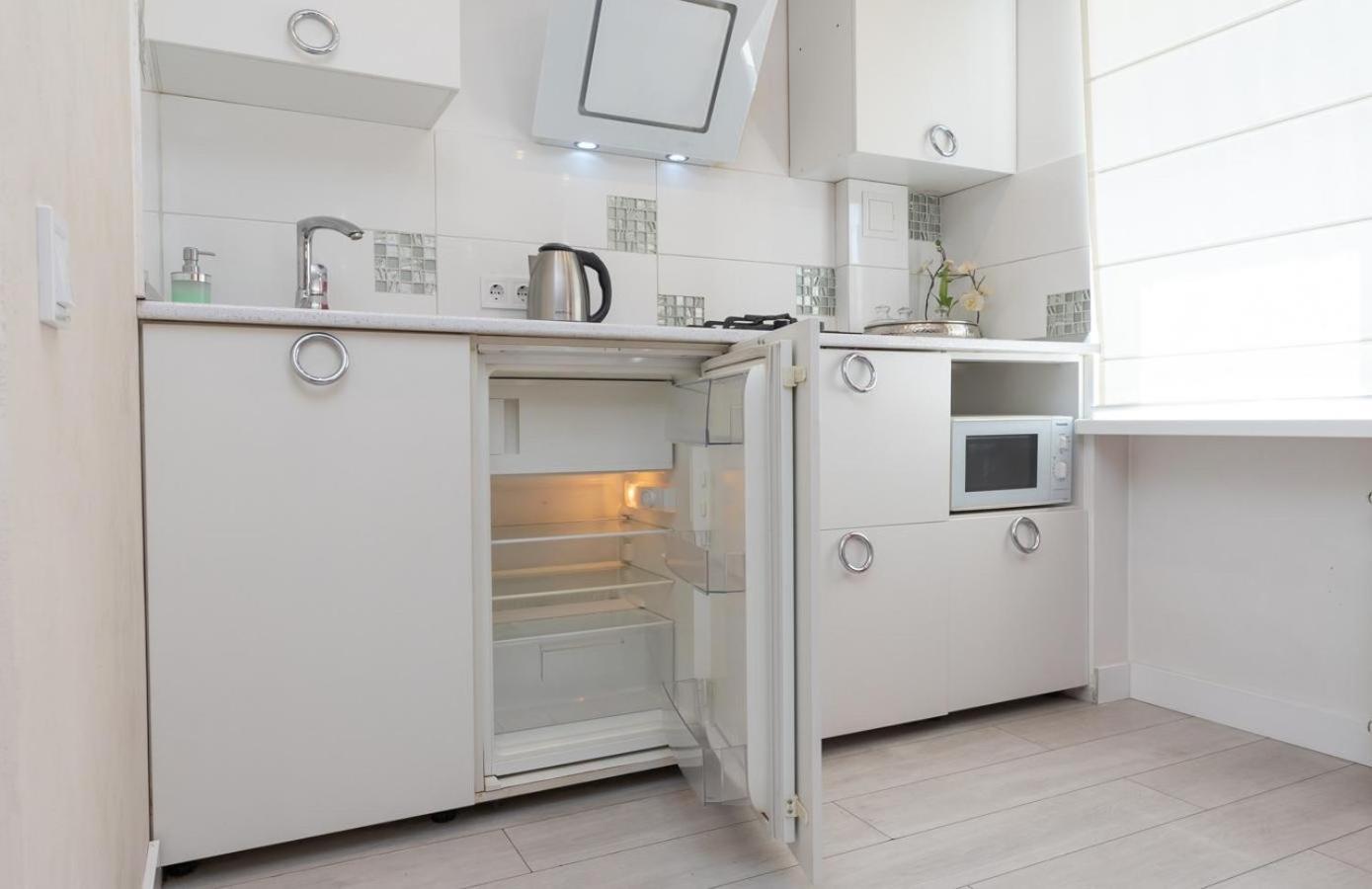 شقة Flat24 On Lesi Ukrainki 3 كييف المظهر الخارجي الصورة