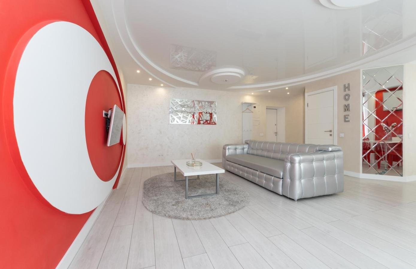 شقة Flat24 On Lesi Ukrainki 3 كييف المظهر الخارجي الصورة