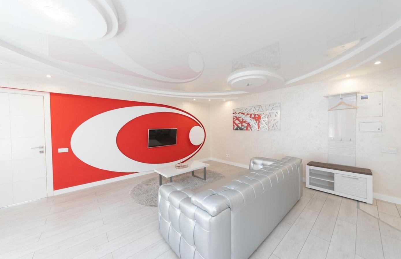 شقة Flat24 On Lesi Ukrainki 3 كييف المظهر الخارجي الصورة