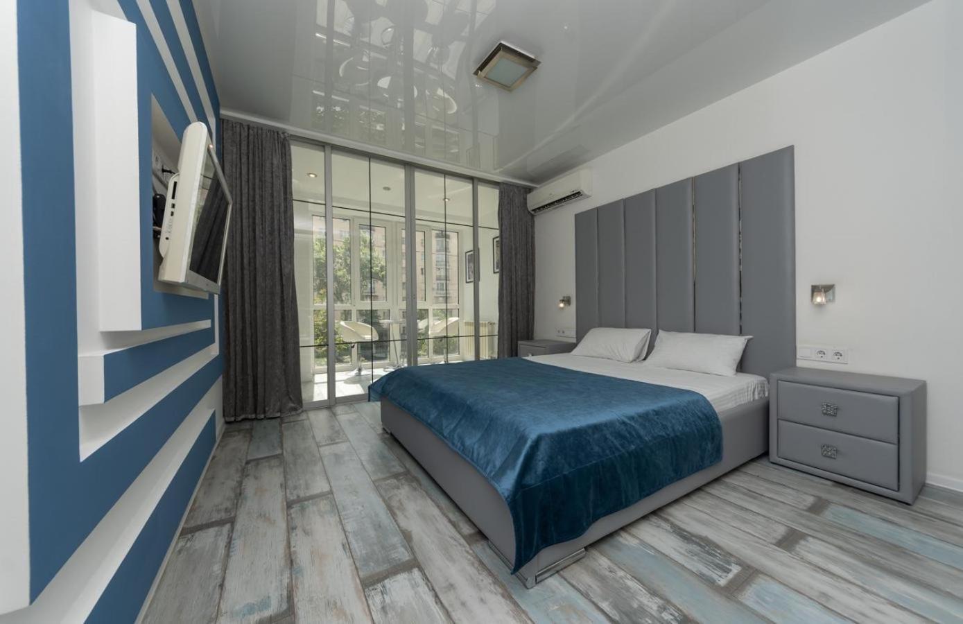 شقة Flat24 On Lesi Ukrainki 3 كييف المظهر الخارجي الصورة